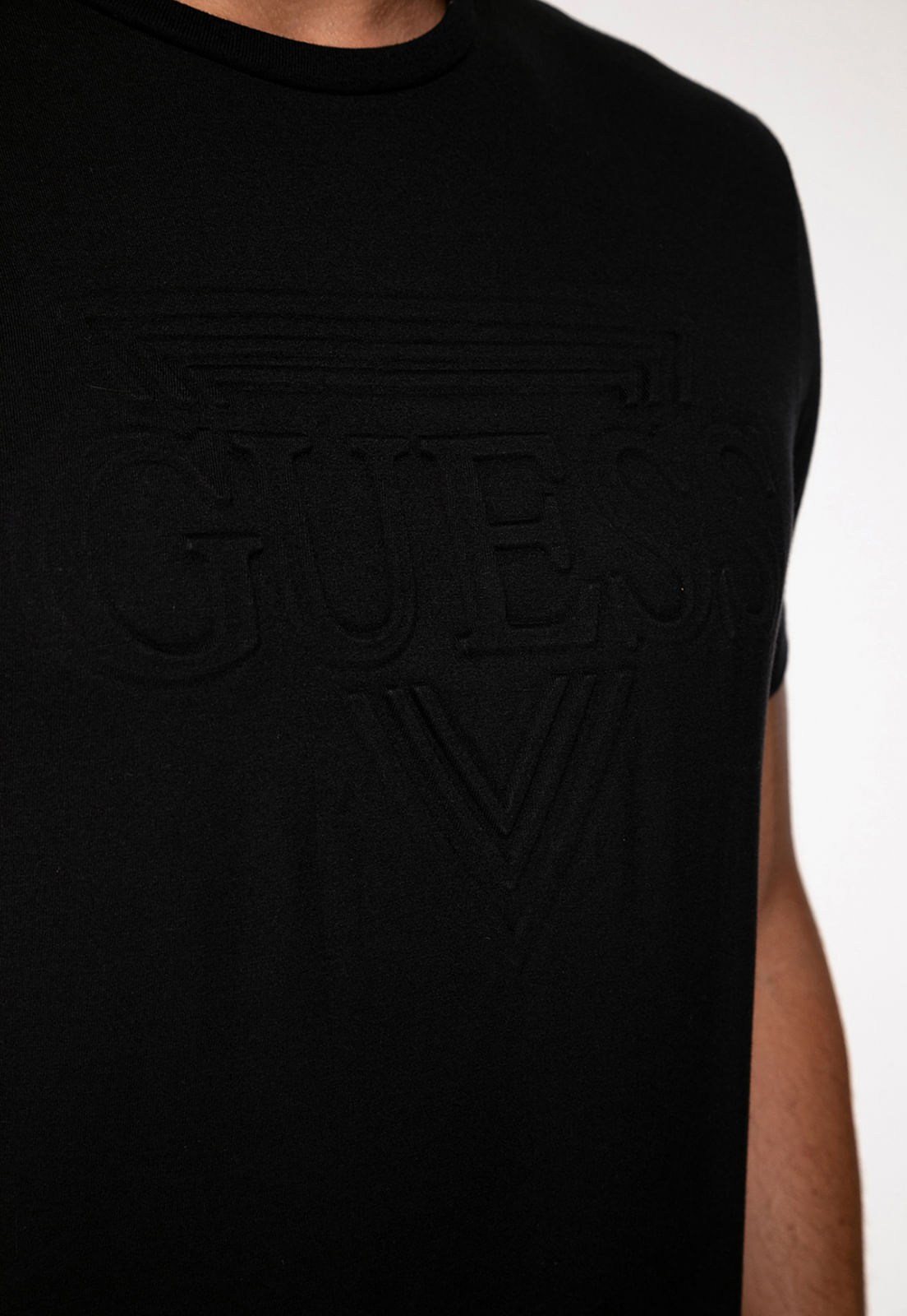 Camiseta Logo Embossed Preto - Imagem 12