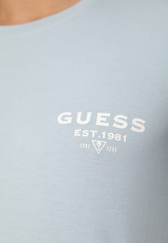 Camiseta Est 1981 Guess Azul Claro - Imagem 18