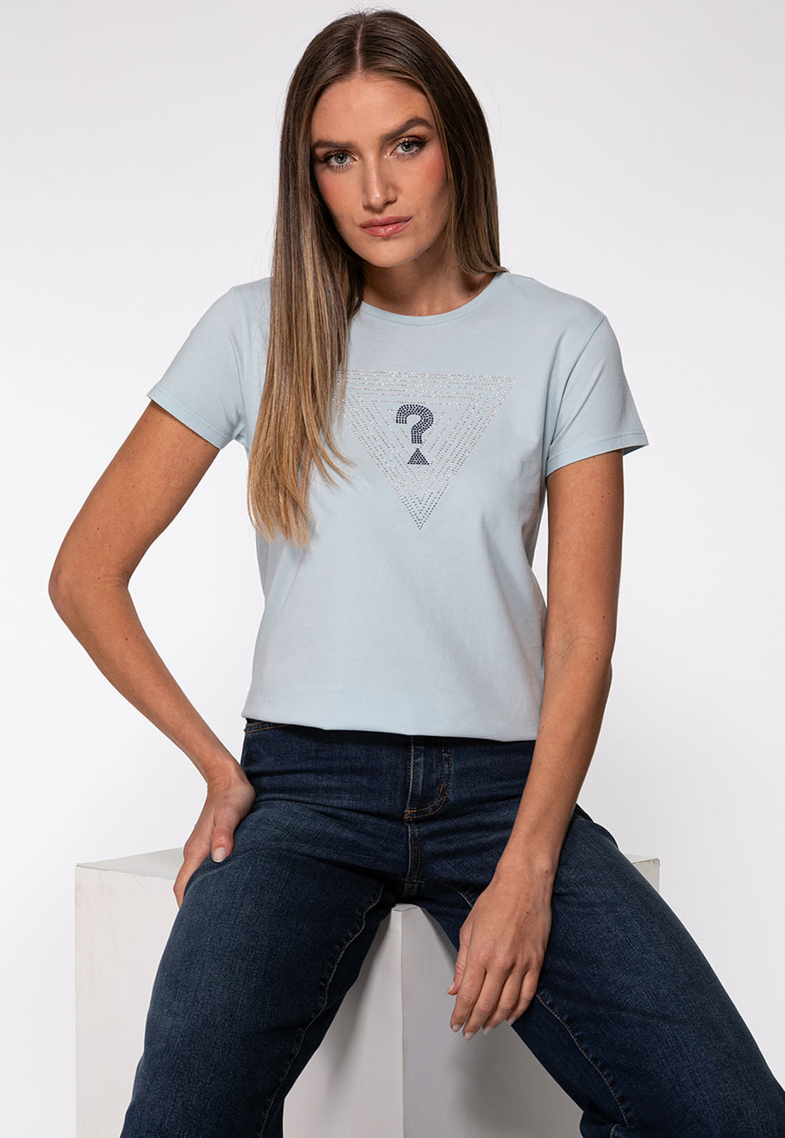 T-shirt Guess Triangs Hot Fix Azul Claro - Imagem 29