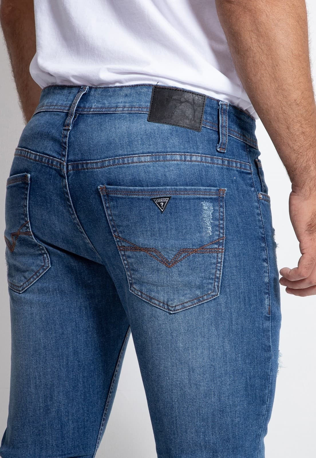 Calça Jeans Straight Puídos Guess Azul - Imagem 44