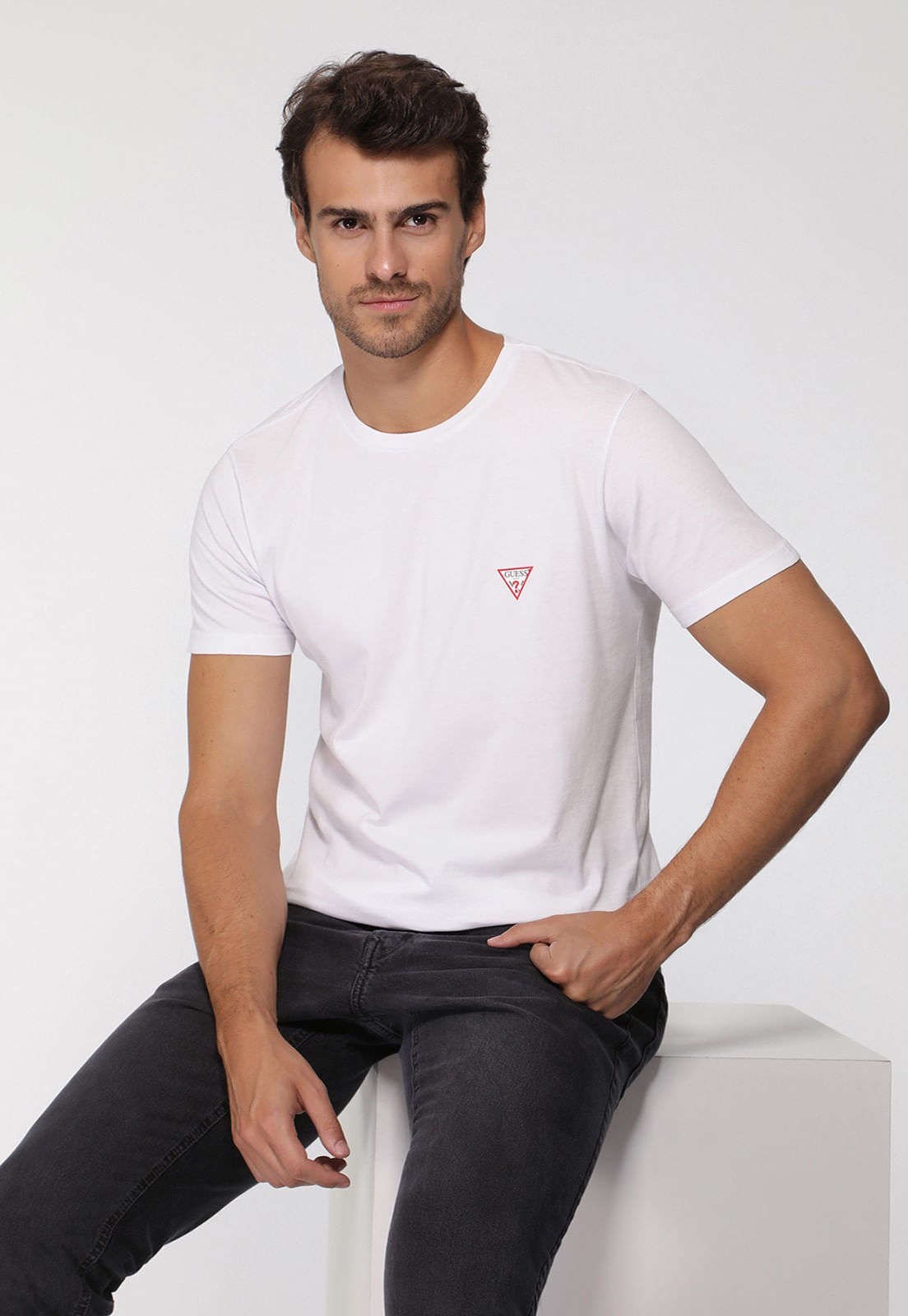 Camiseta Guess Triangulo Original Pq Branco - Imagem 48