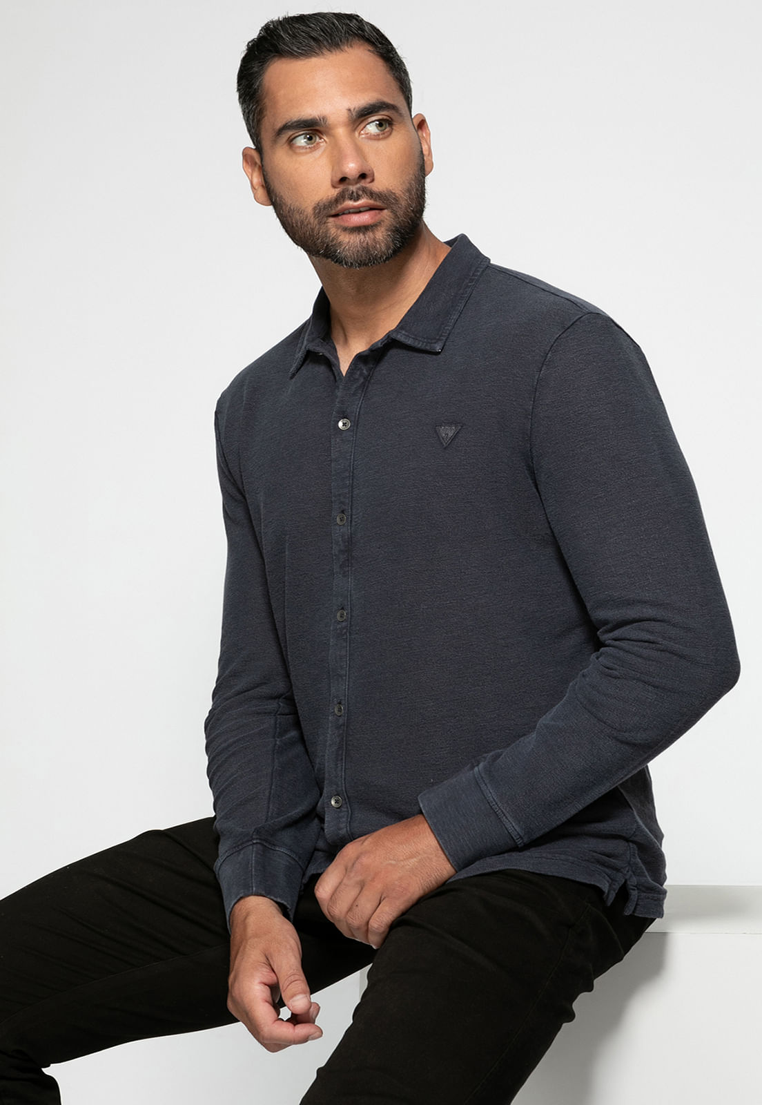 Camisa Malha Guess Tinturada Etiq Azul Escuro - Imagem 5