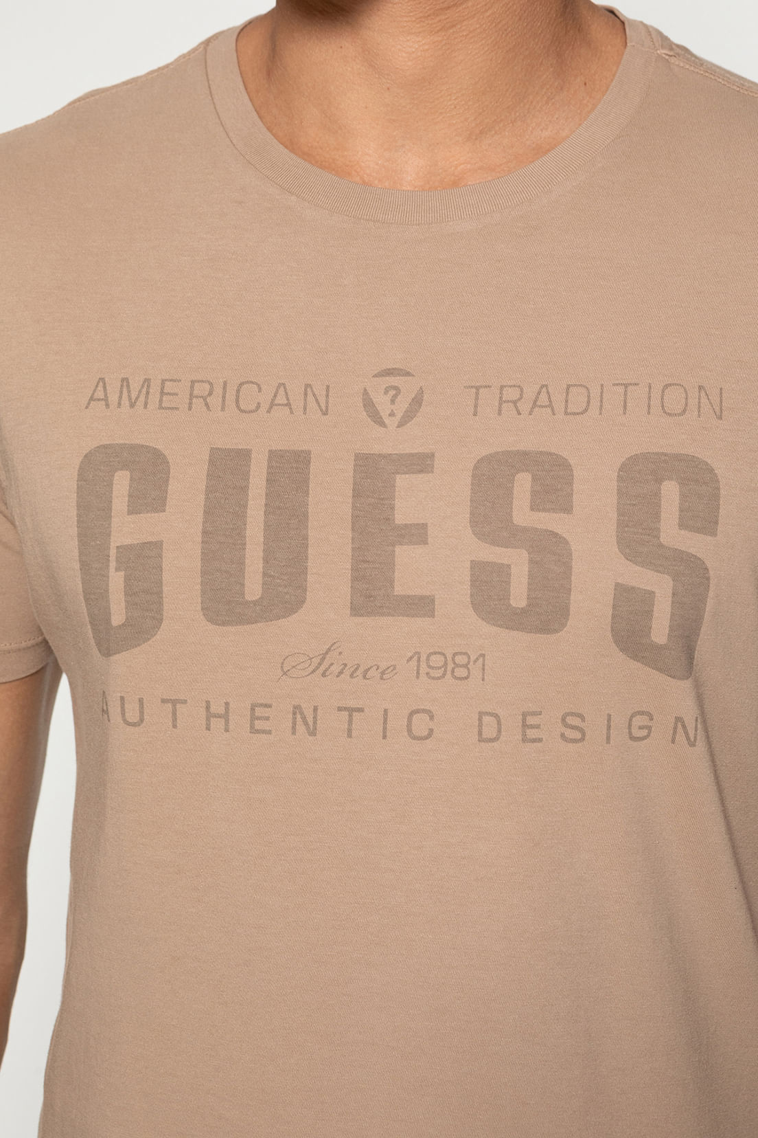 Camiseta Guess American Tradition Bege - Imagem 8