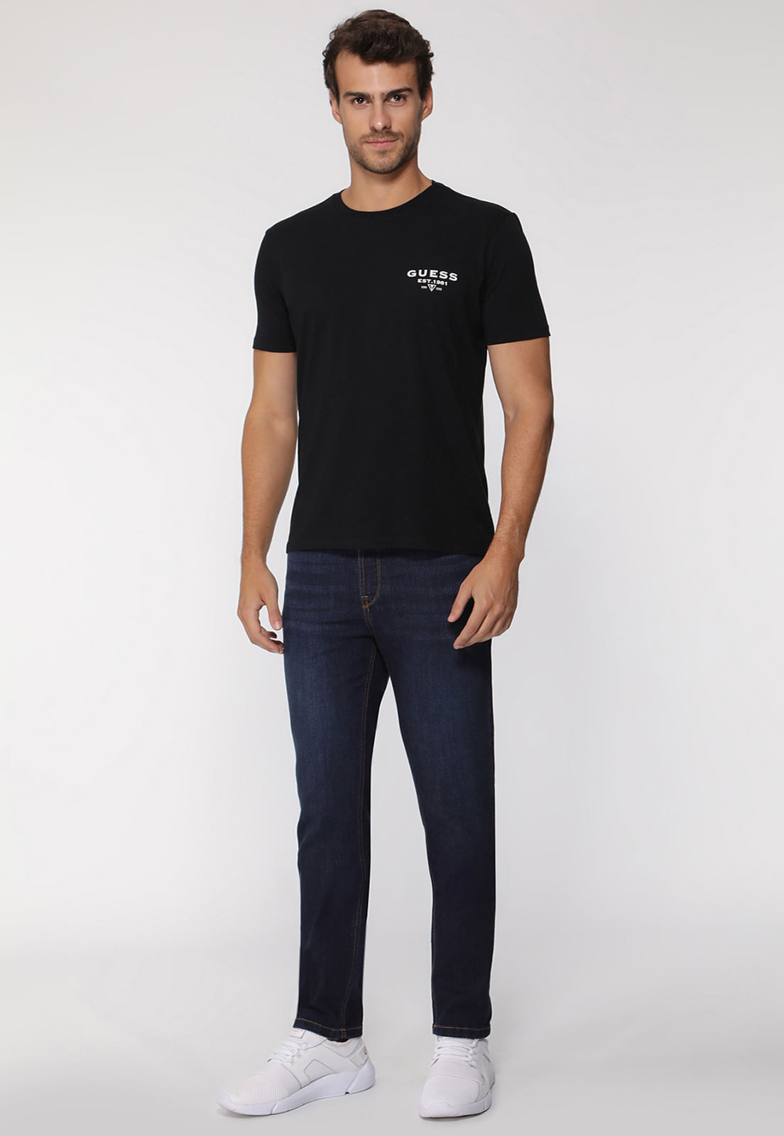 Camiseta Est 1981 Guess Preto - Imagem 23