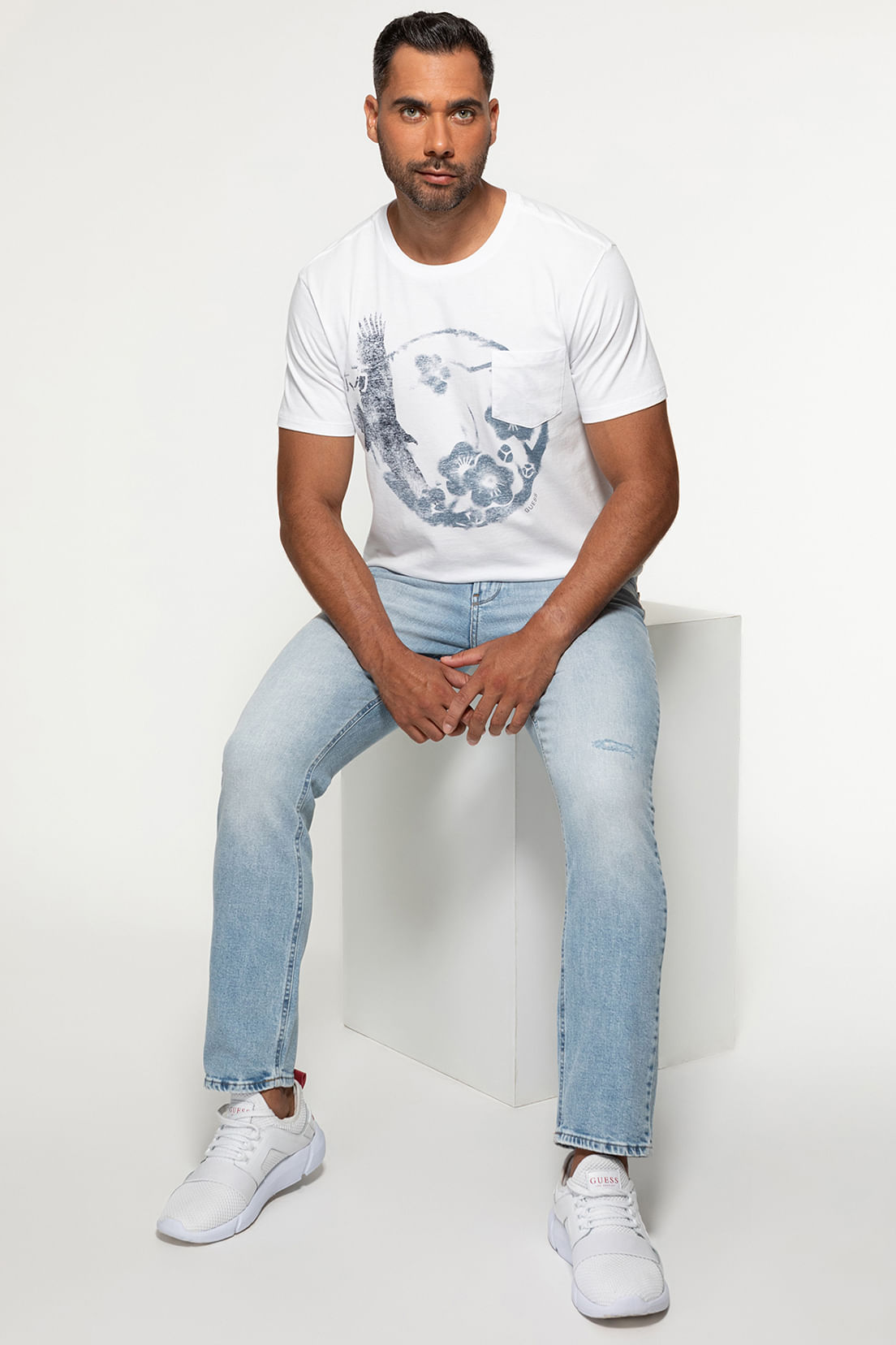 Calça Jeans Guess Tapered Puidos Azul Claro - Imagem 20