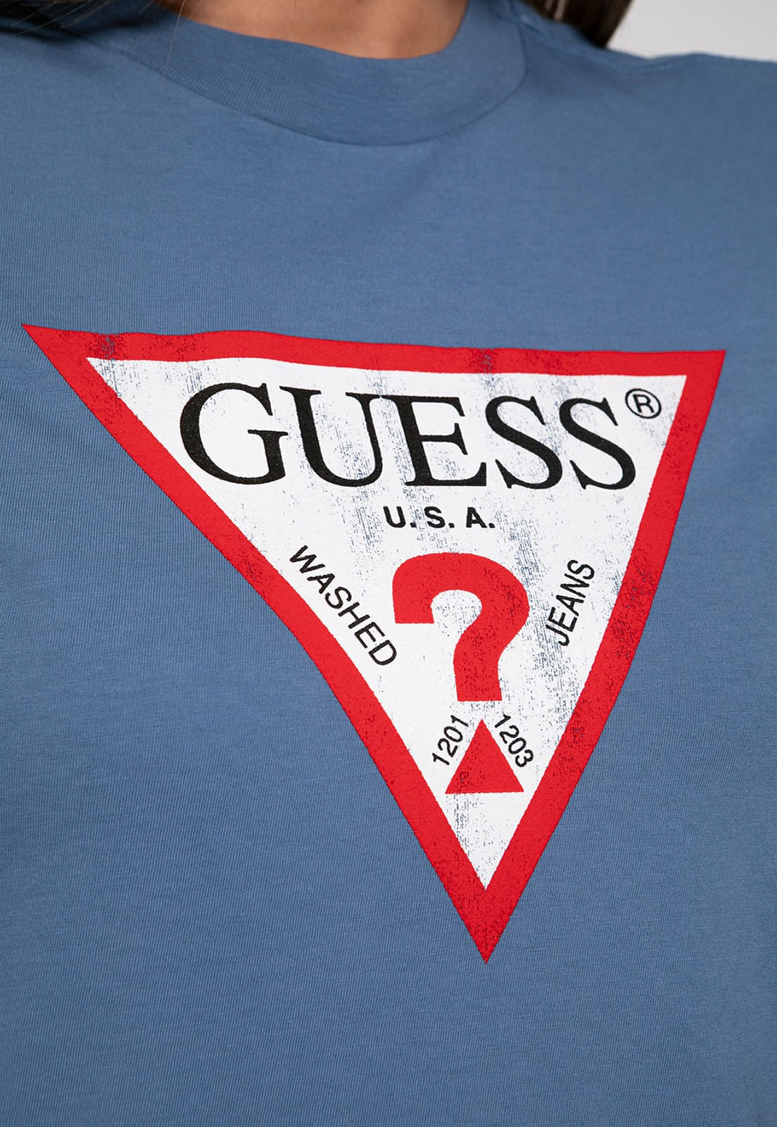 Camiseta Guess Triang Trad Desgastado Azul - Imagem 73
