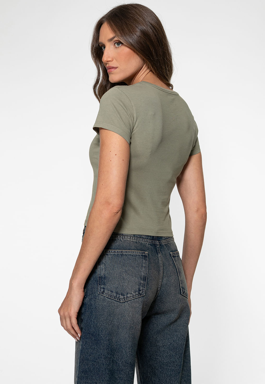 Camiseta Guess Atelier Verde Musgo - Imagem 9