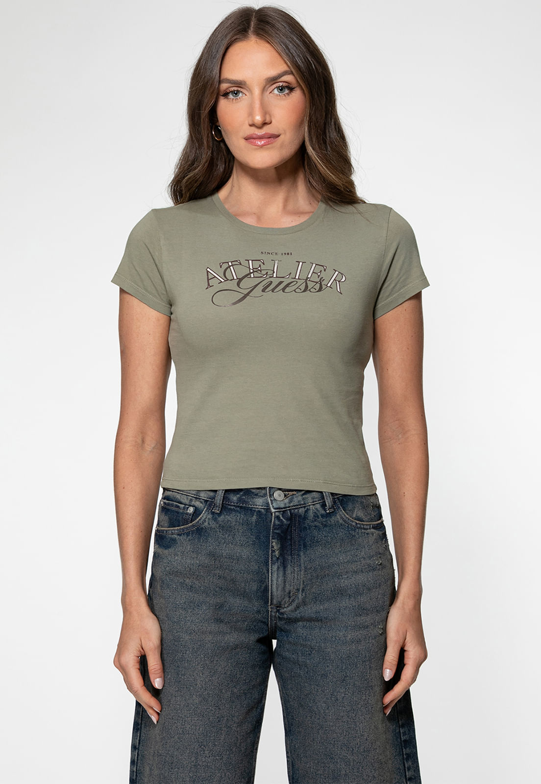 Camiseta Guess Atelier Verde Musgo - Imagem 11