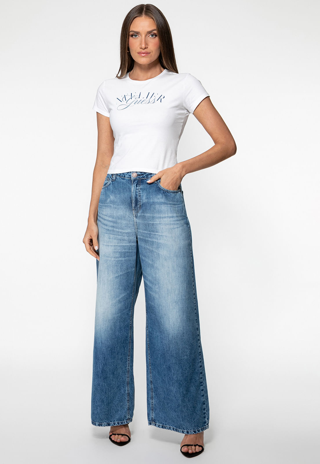 Calça Jeans Guess Wide Leg Azul Claro - Imagem 17