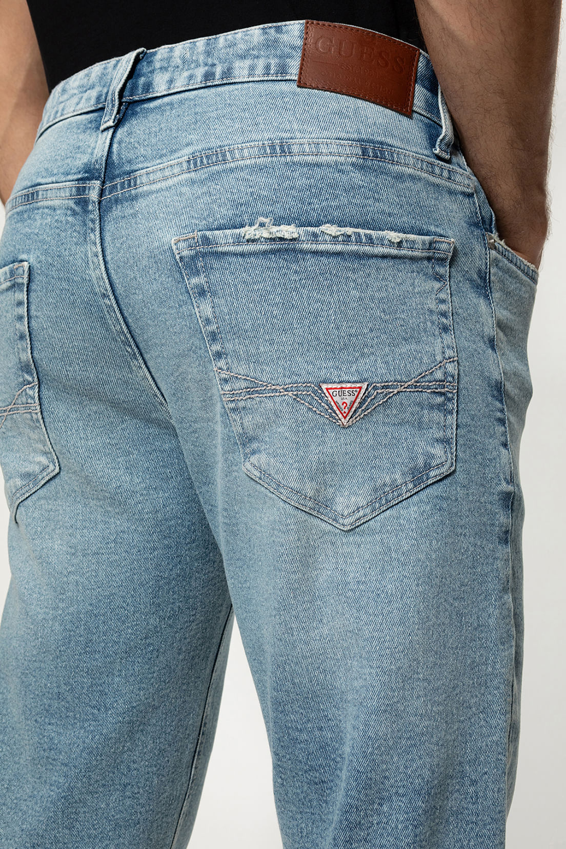 Calça Jeans Regular Straight Azul Claro - Imagem 34