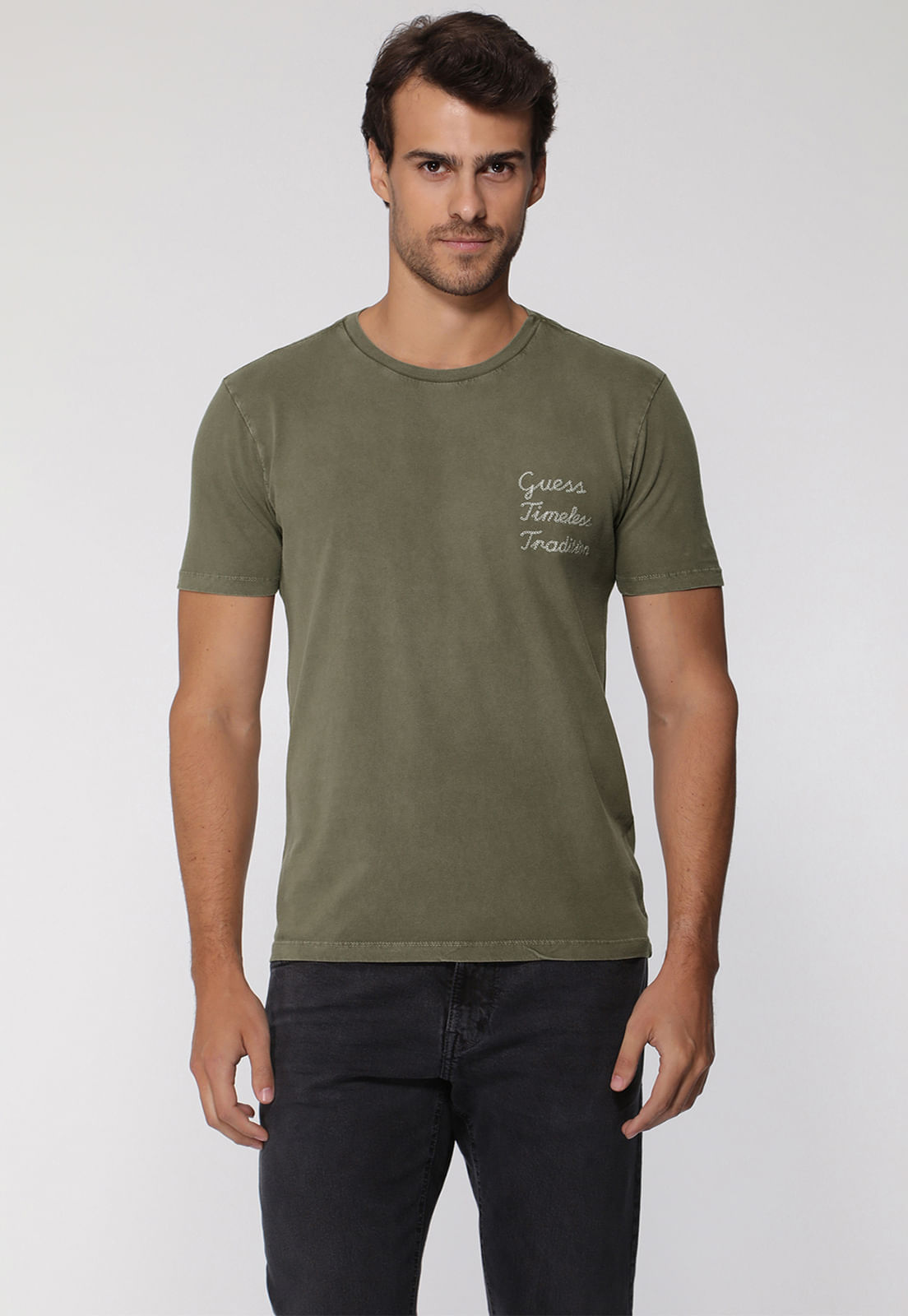 Camiseta Bordado Timeless Tradition Verde Oliva - Imagem 13