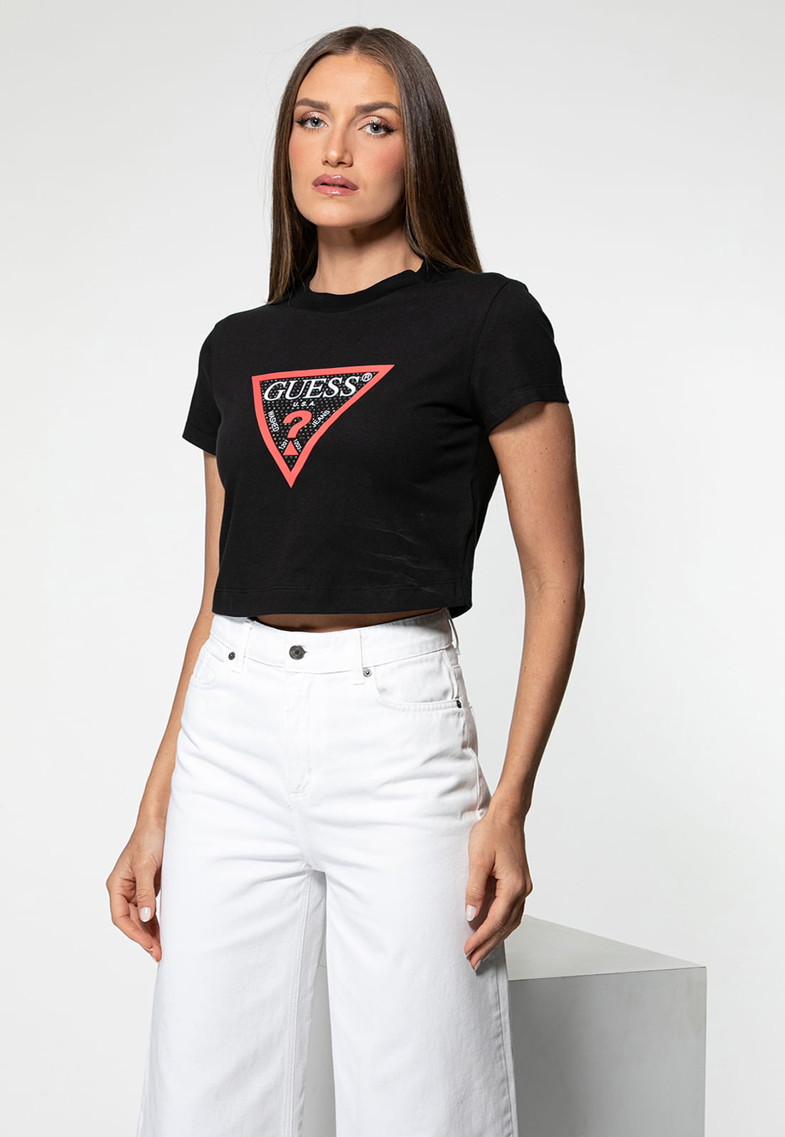 Cropped Guess Triangulo Logo Hotfix Preto - Imagem 20