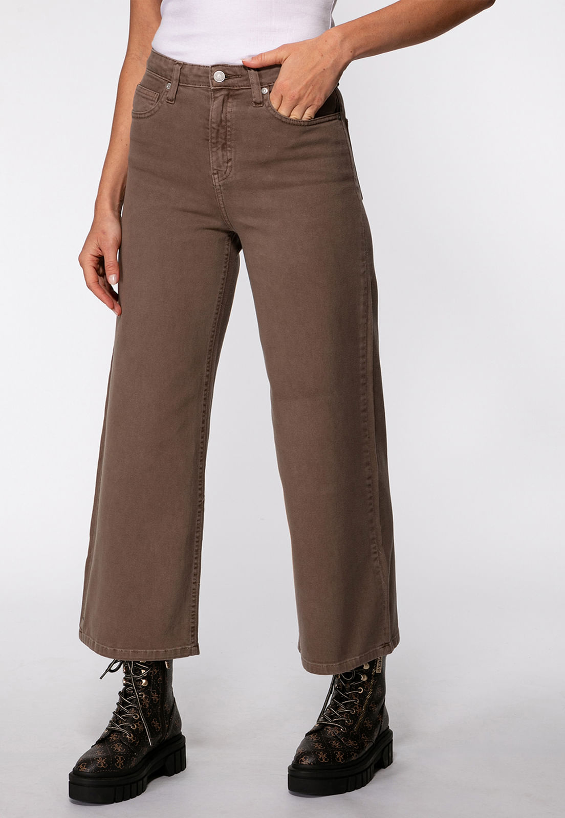 Calça de Sarja Wide Leg Marrom - Imagem 38