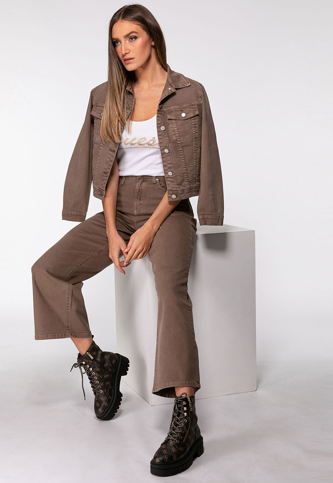 Calça de Sarja Wide Leg Marrom - Imagem 48