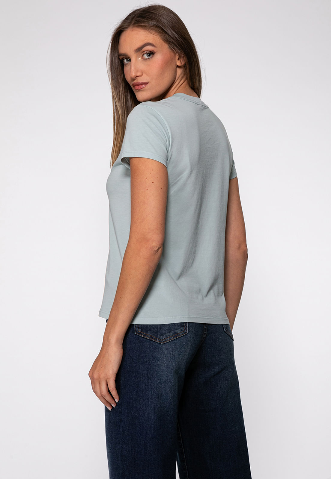 Camiseta Guess Triang Trad Desgastado Verde Menta - Imagem 25