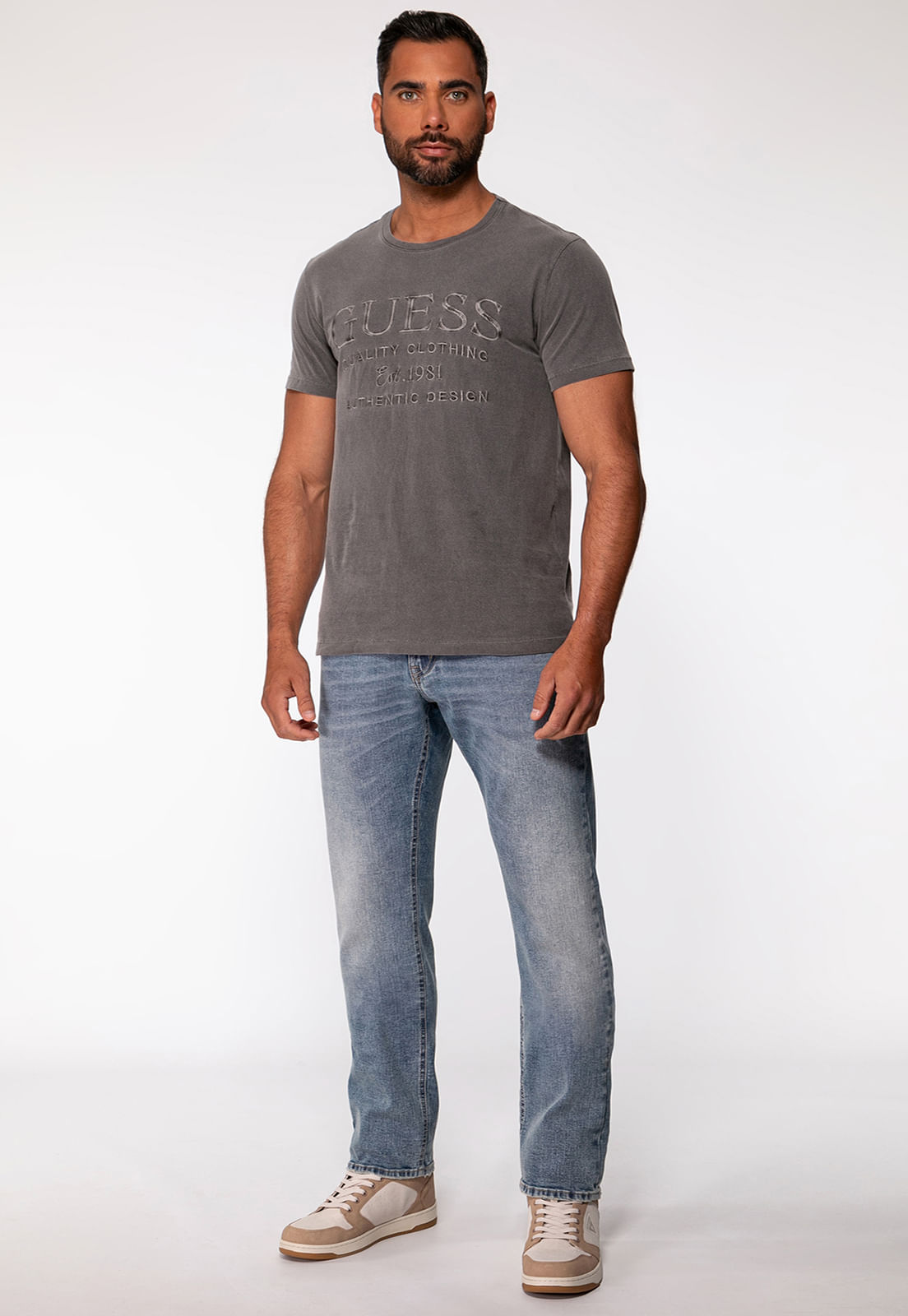 Camiseta Bordado Estonado Preto - Imagem 12