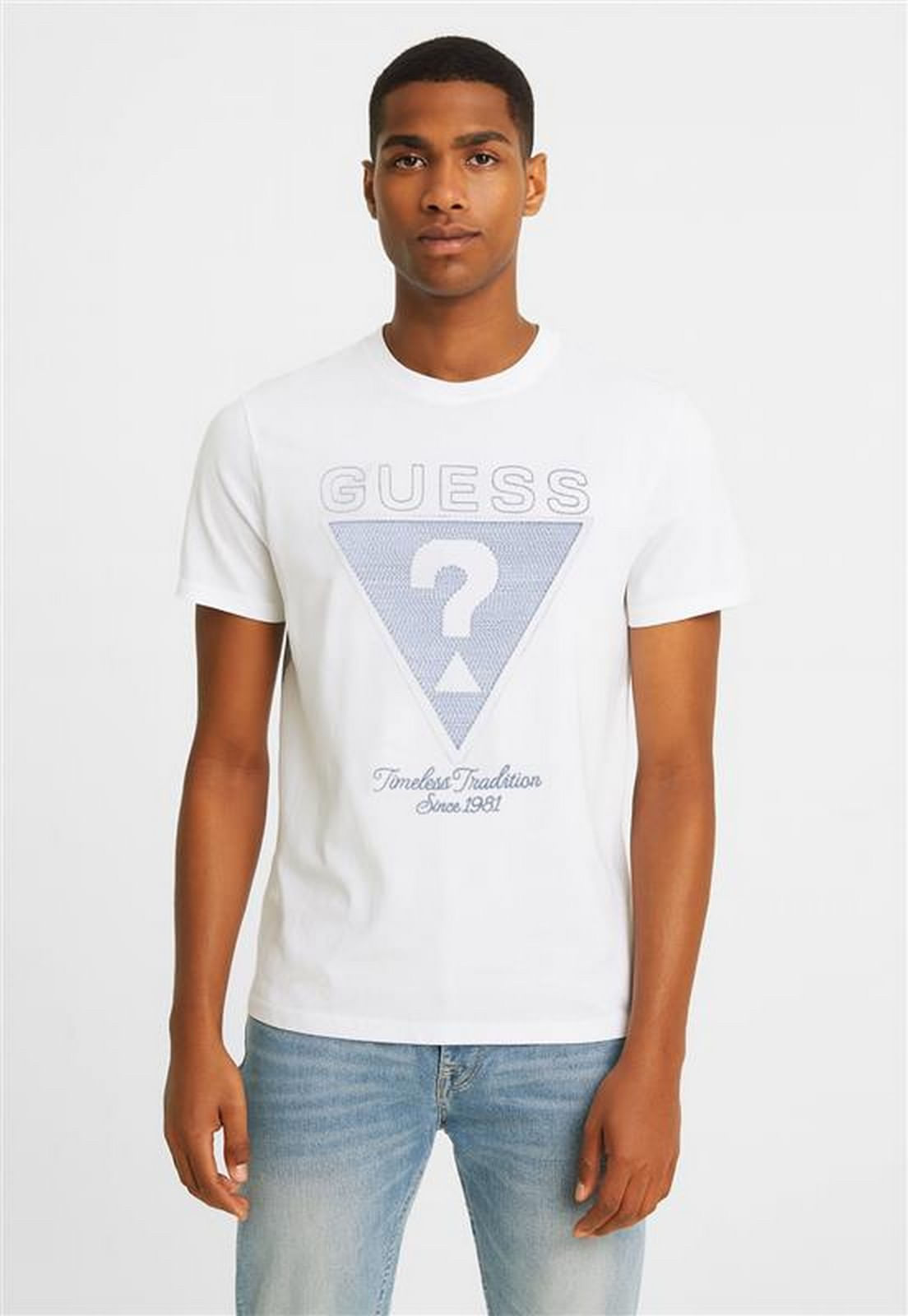 Camiseta Guess Triangulo Bordado Timeless Branco