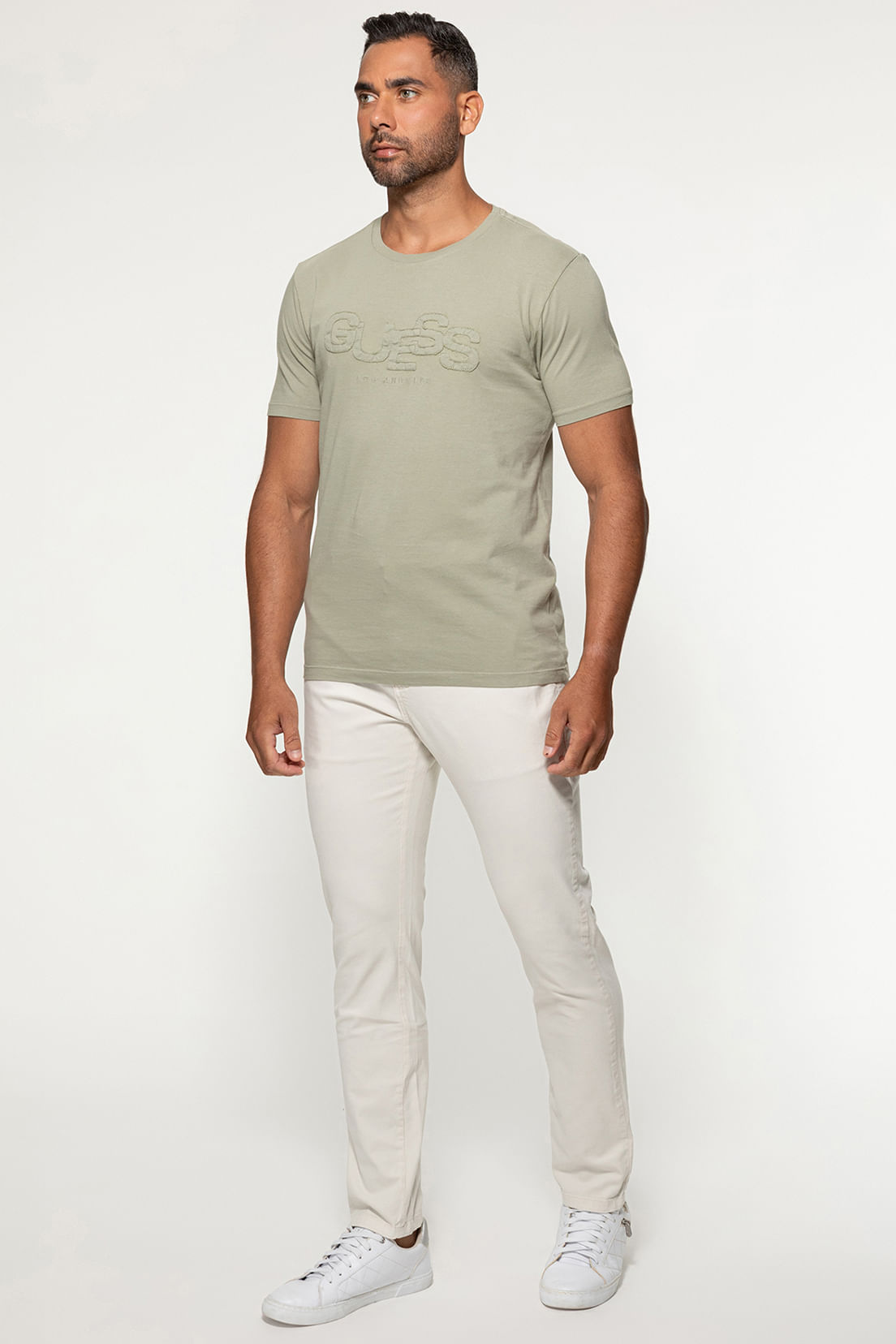 Camiseta Guess Aplique Sarja Verde - Imagem 17