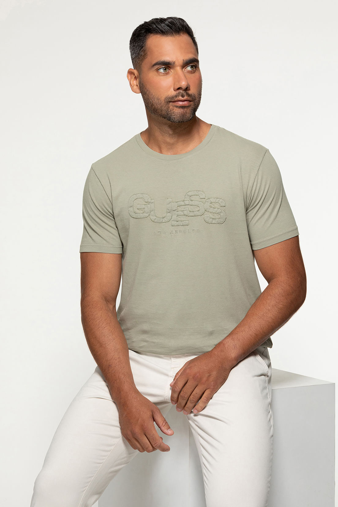 Camiseta Guess Aplique Sarja Verde - Imagem 20