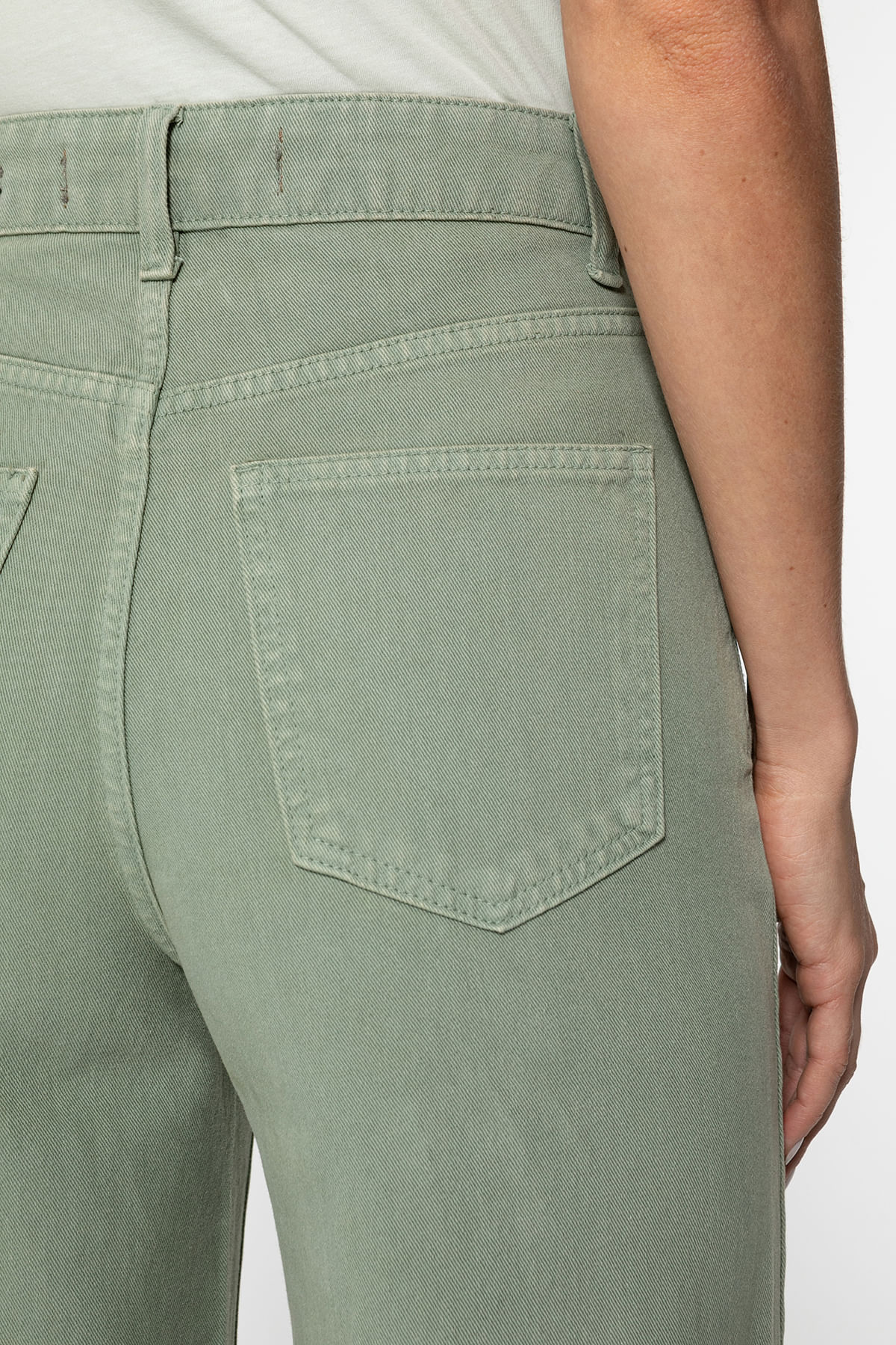 Calça Sarja Wide Leg Cropped Verde Musgo - Imagem 27