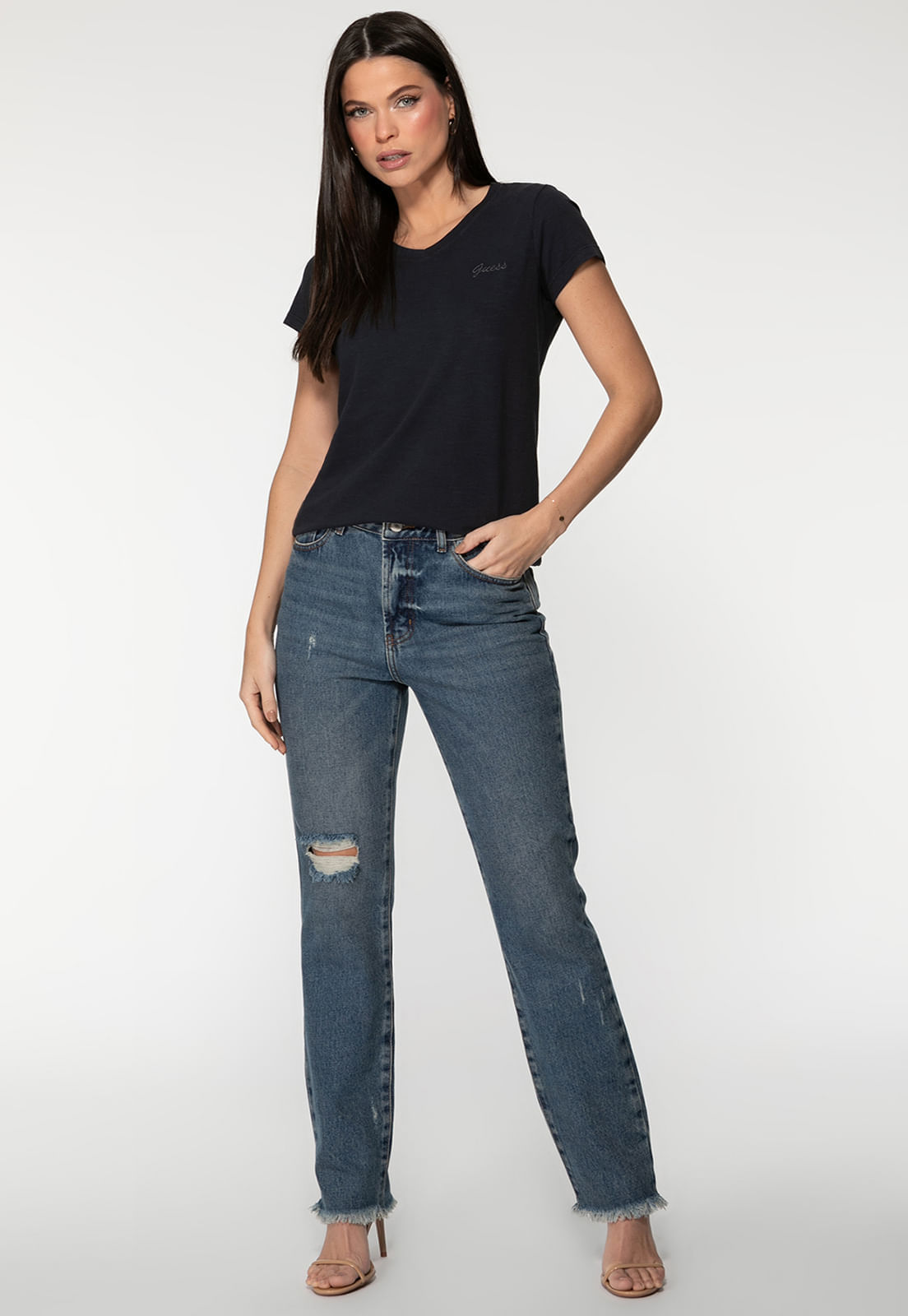 Camiseta Guess Dec V Bordado Cursivo Preto - Imagem 33