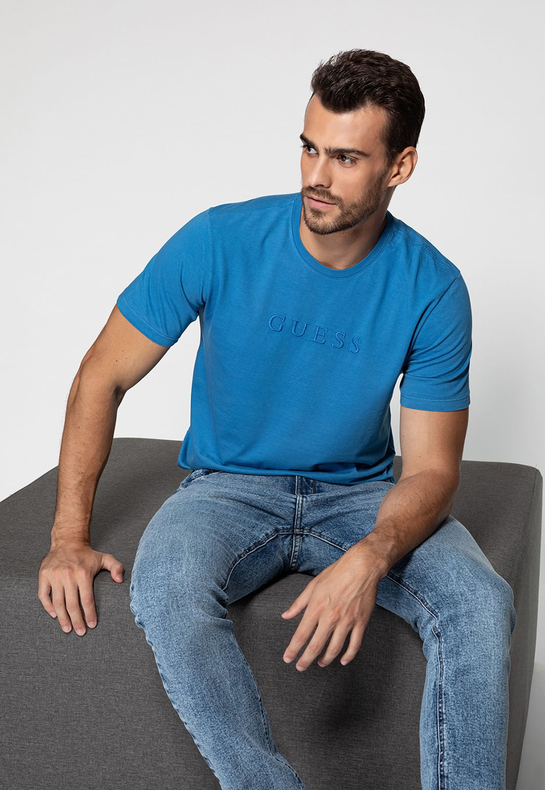 Camiseta Logo Bordado Guess Azul - Imagem 14